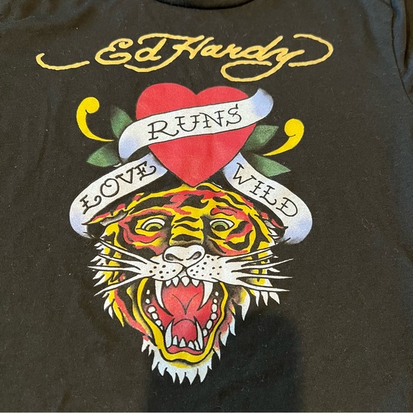 Ed Hardy Tiger ‘Love Runs Wild’ Juniors Crop Top - Picture 5 of 5